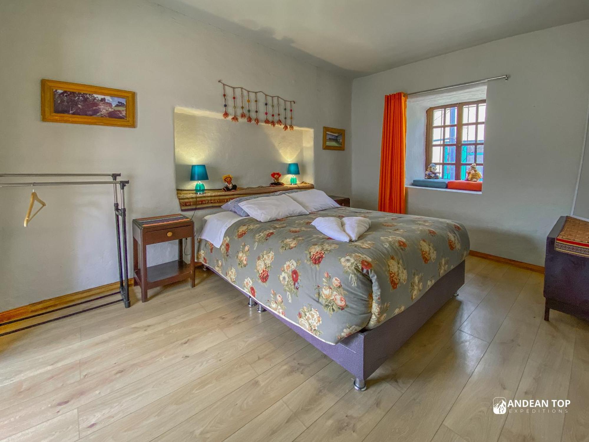 Private Fresh Illuminated 3 Mint From Main Square Apartment *